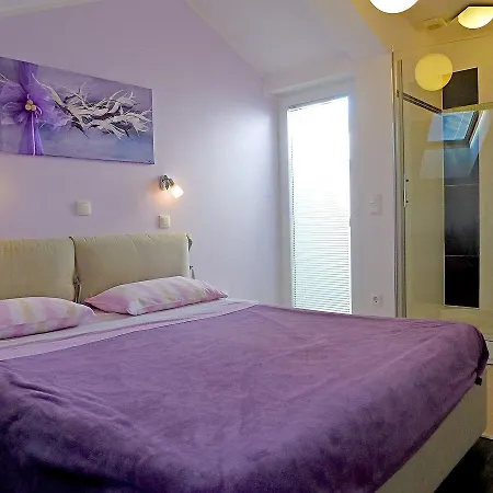 Apartment Roberto Njivice