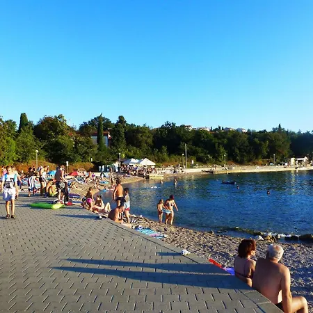 Apartment Roberto Njivice