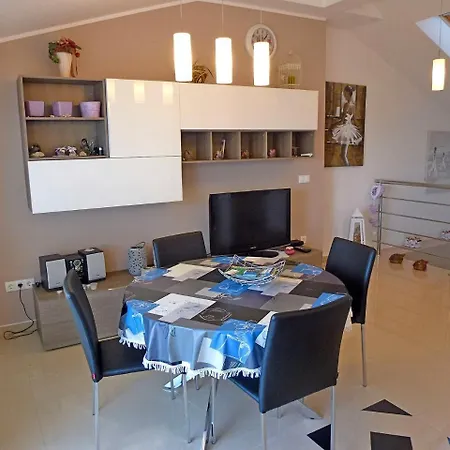 Apartment Roberto *