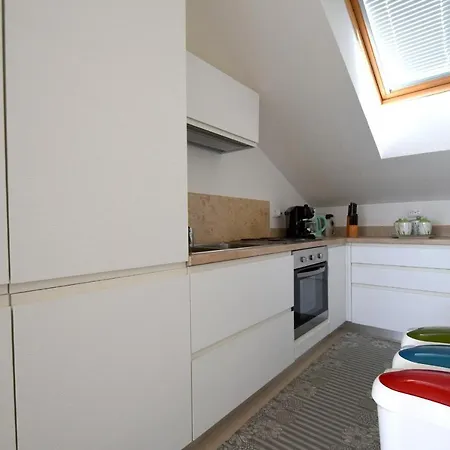Roberto Apartment