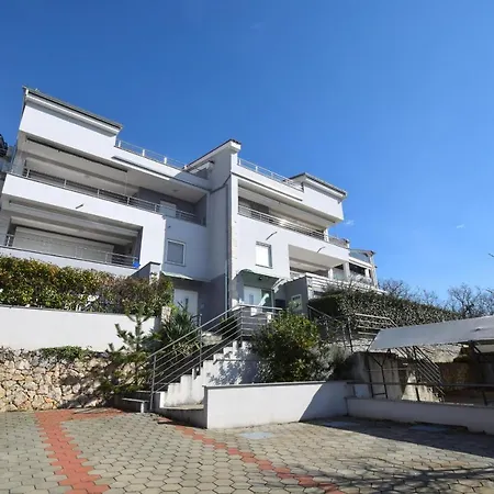 Roberto Apartment *